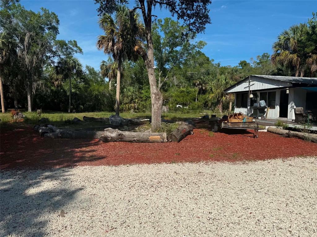 186 Gladys Avenue Inglis, FL 34449 - Photo 14 of 21