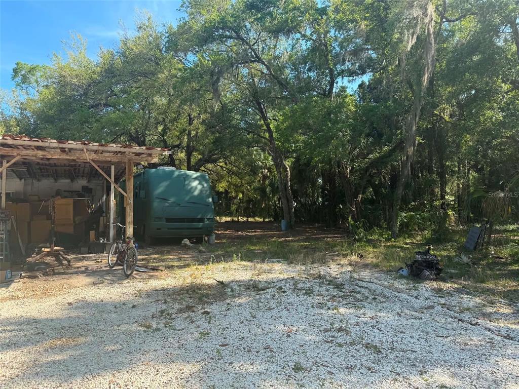 186 Gladys Avenue Inglis, FL 34449 - Photo 16 of 21