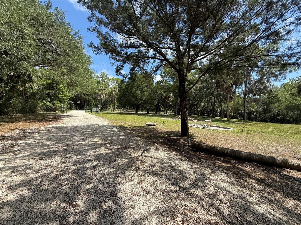 186 Gladys Avenue Inglis, FL 34449 - Photo 17 of 21
