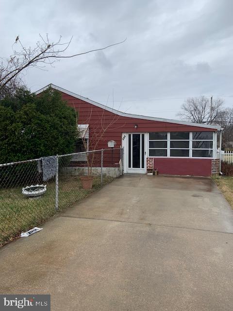 148 Winder Road New Castle, DE 19720 - Photo 2 of 15 Front