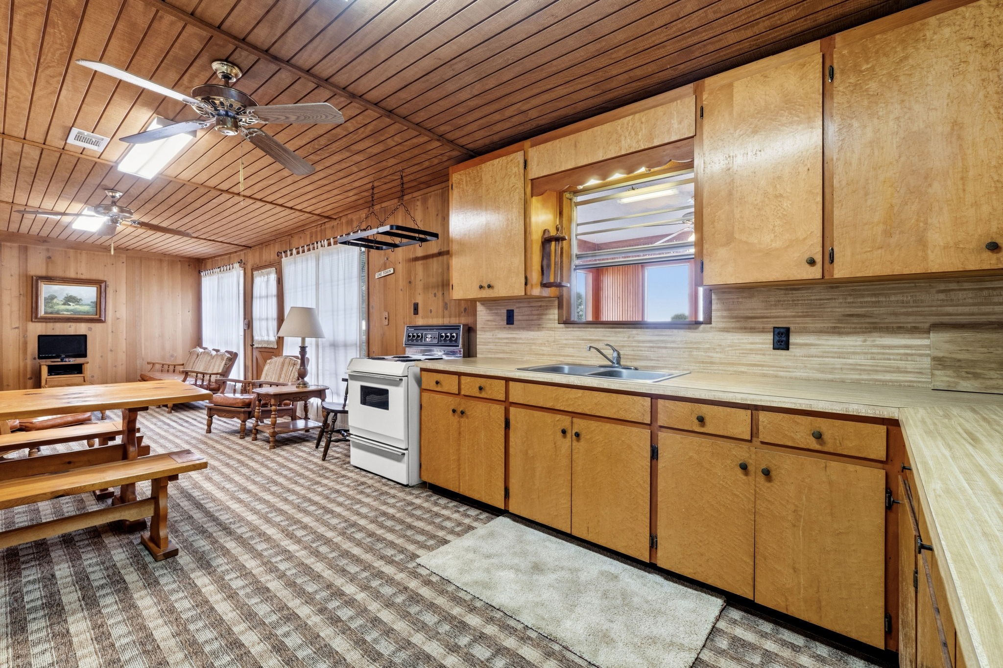 Na Winding Way Point Blank, TX 77364 - Photo 9 of 31 Gallery Image 9