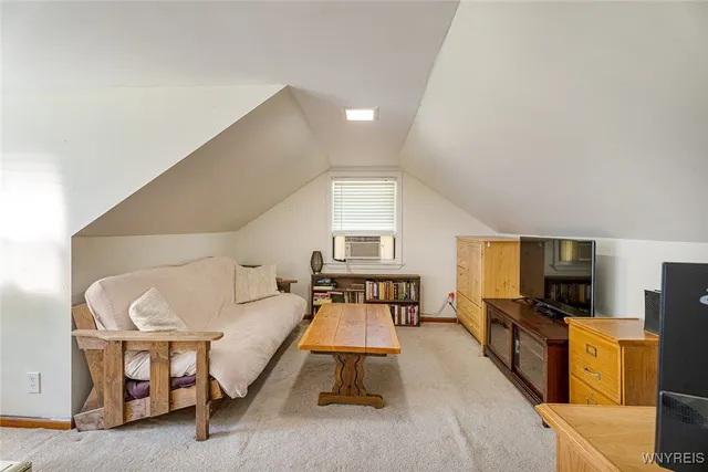 $575,000 | 994 Grover Road, East Aurora, NY 14052