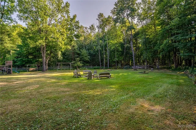 $575,000 | 994 Grover Road, East Aurora, NY 14052