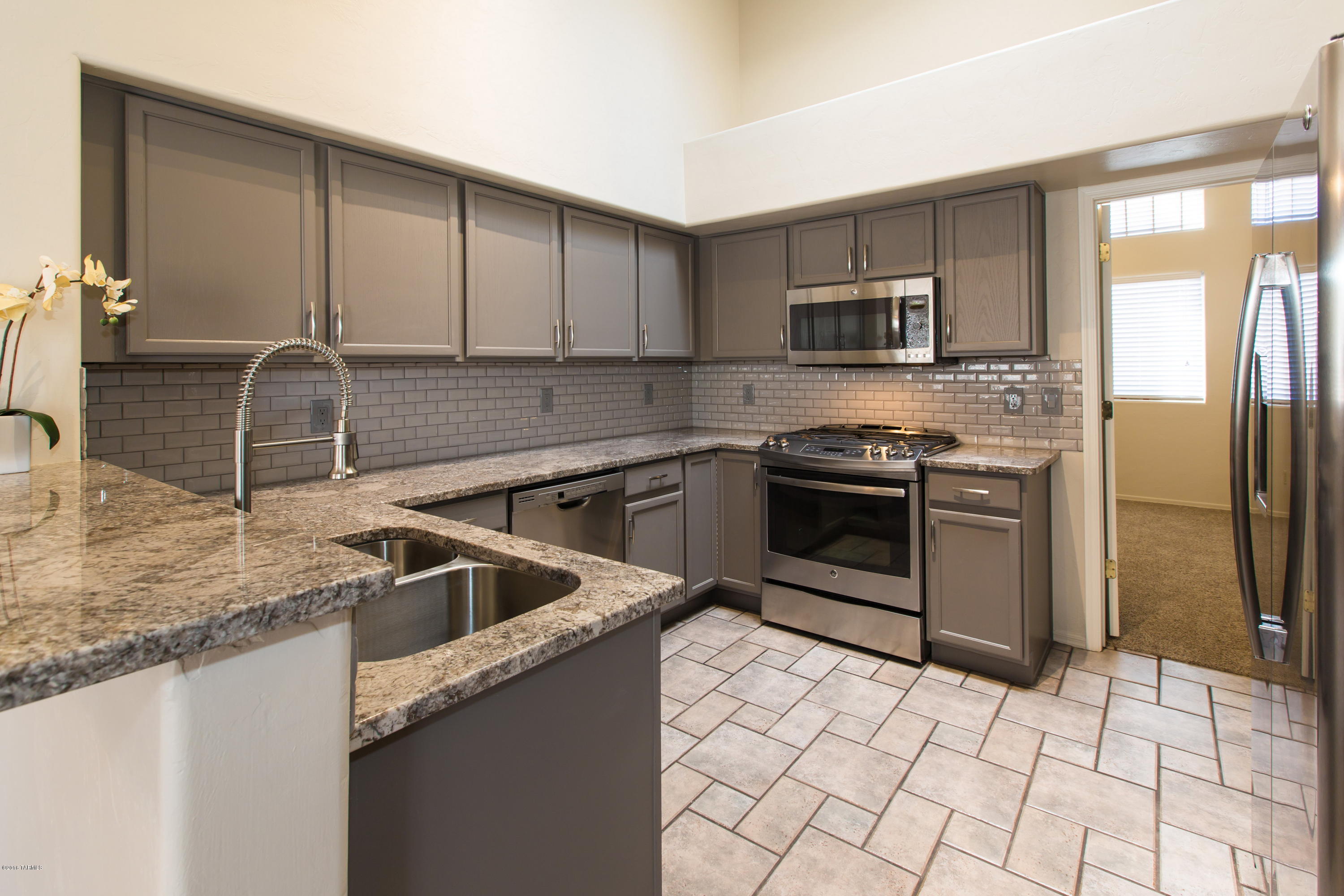 11288 North Sawtooth Road Oro Valley, AZ 85737 - Photo 9 of 27