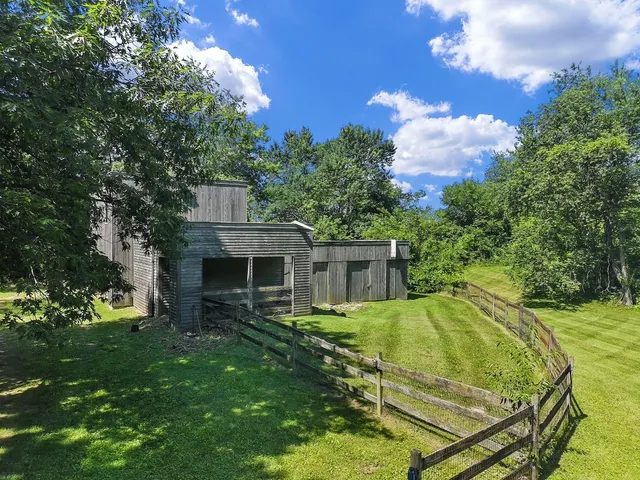 $1,190,000 | 18212 Oak Grove Road, Harvard, IL 60033