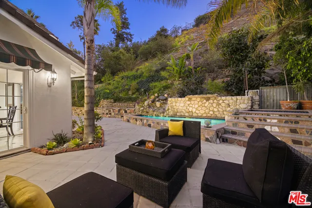 $2,495,000 | 2461 Jupiter Drive, Los Angeles, CA 90046