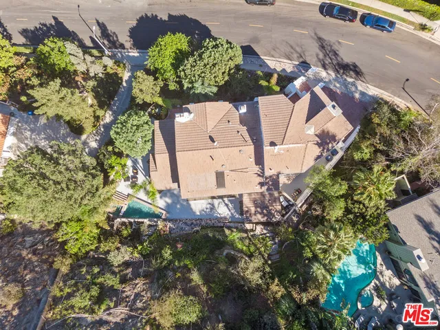 $2,495,000 | 2461 Jupiter Drive, Los Angeles, CA 90046