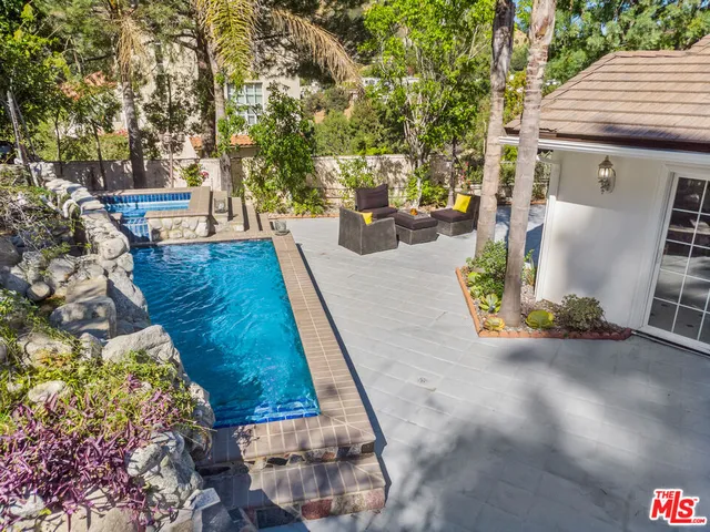 $2,495,000 | 2461 Jupiter Drive, Los Angeles, CA 90046