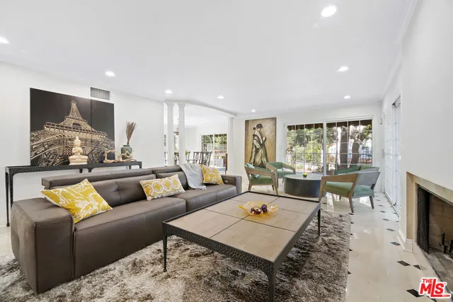 $2,495,000 | 2461 Jupiter Drive, Los Angeles, CA 90046