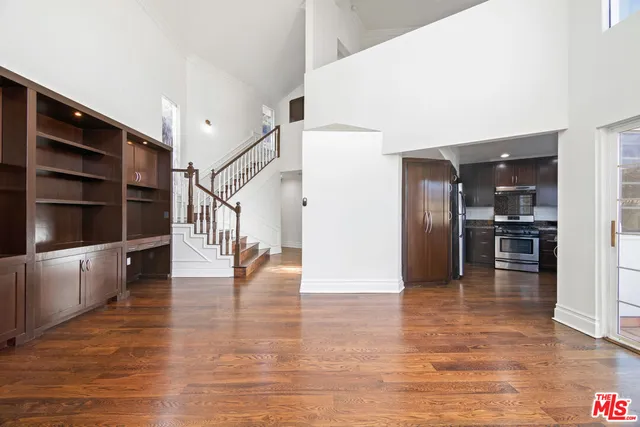 $2,495,000 | 2461 Jupiter Drive, Los Angeles, CA 90046