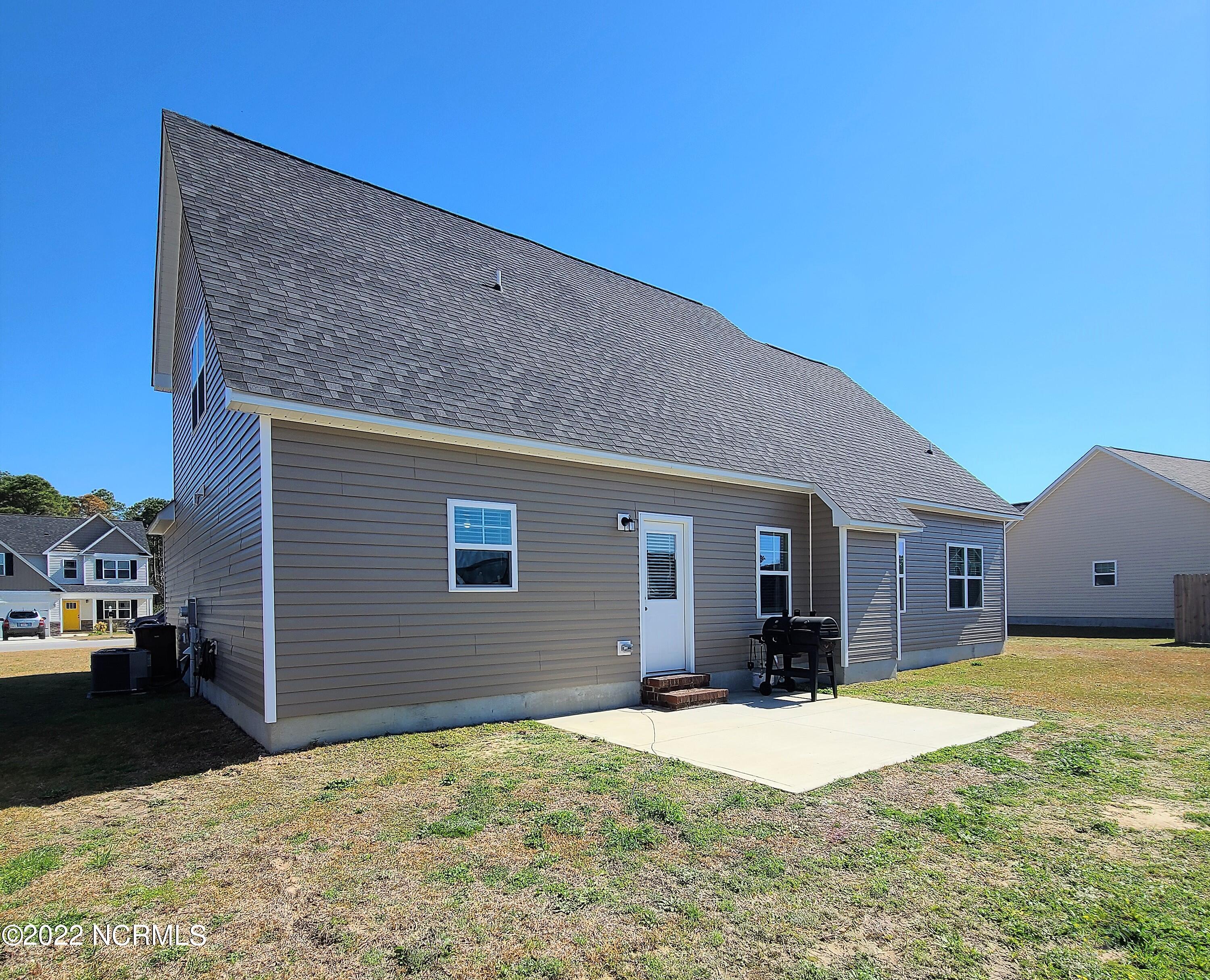 205 Tappi Terrace Hubert, NC 28539 - Photo 5 of 44 20220318_112615