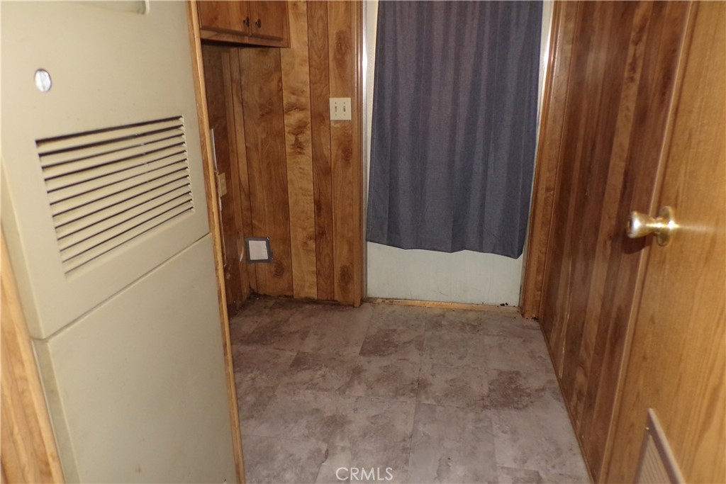 34447 Yucaipa Boulevard, Unit 2 Yucaipa, CA 92399 - Photo 9 of 16 a view of an front door