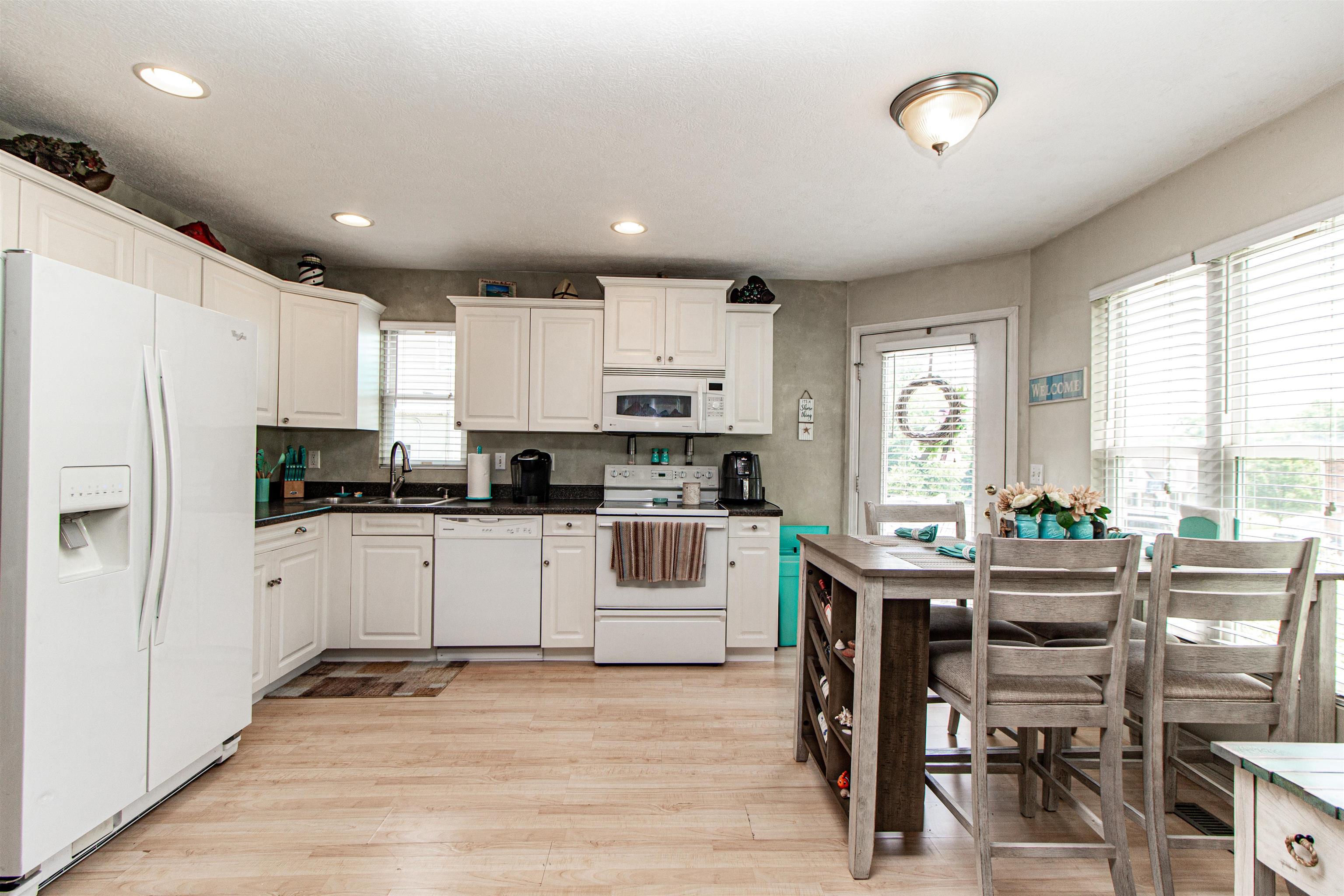 2215 Sanders Road Ashland, KY 41101 - Photo 10 of 21