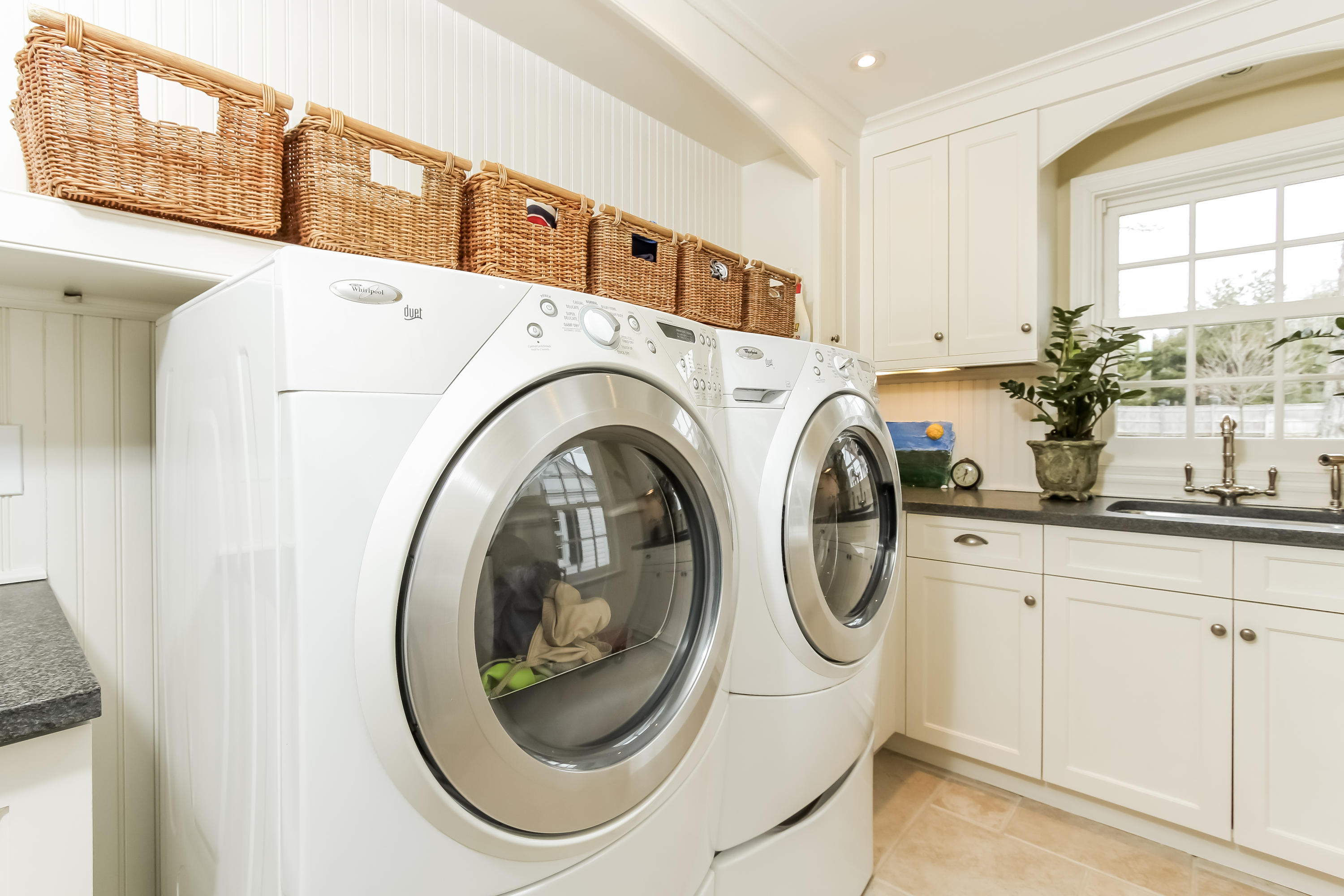 256 Brookside Road Darien, CT 06820 - Photo 23 of 66 023-Laundry_Room-2408182-large