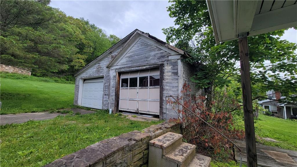 658 Listie Road Friedens, PA 15541 - Photo 8 of 40