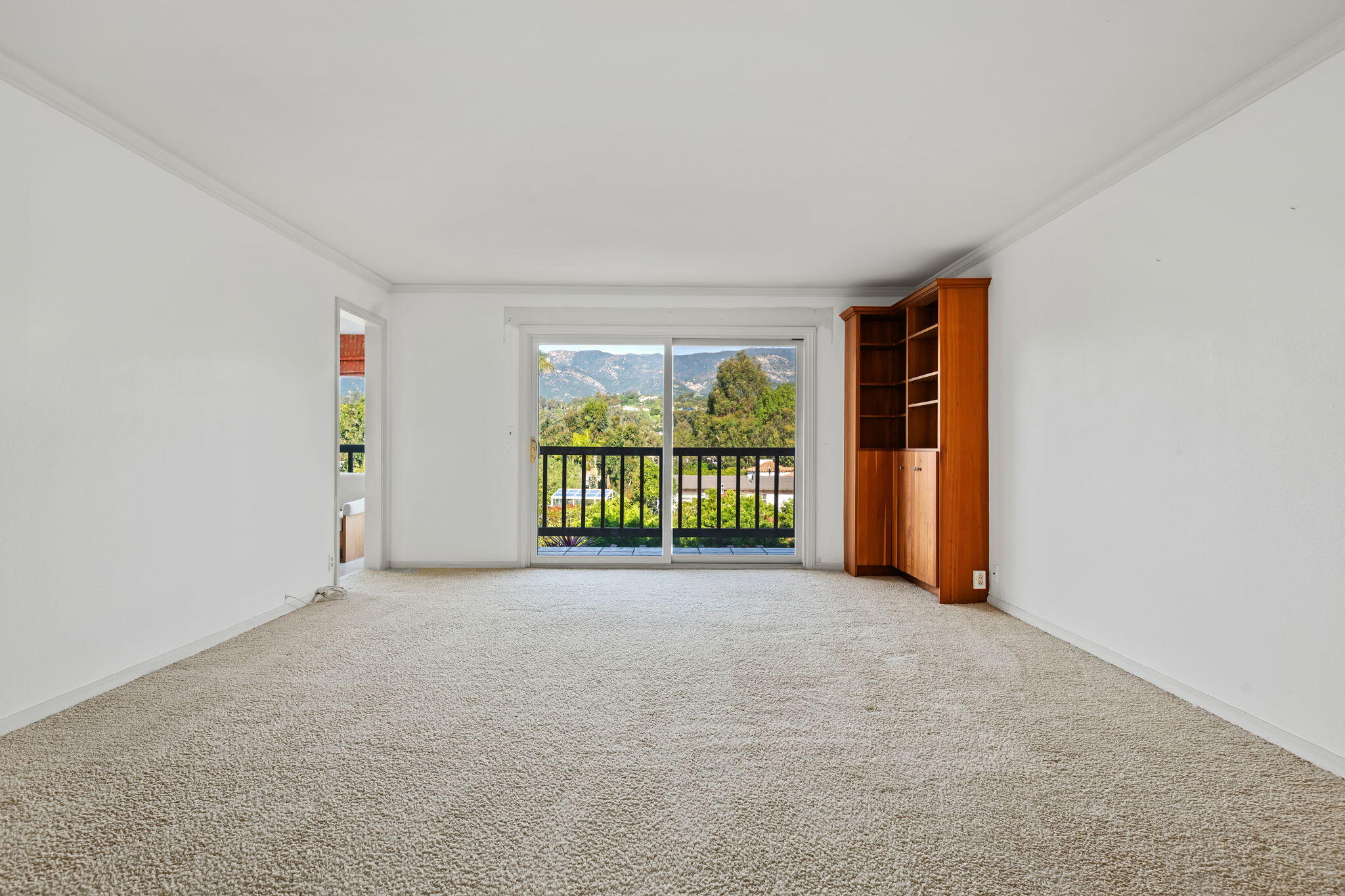 1034 Fairway Road Montecito, CA 93108 - Photo 6 of 31 06-Living Room