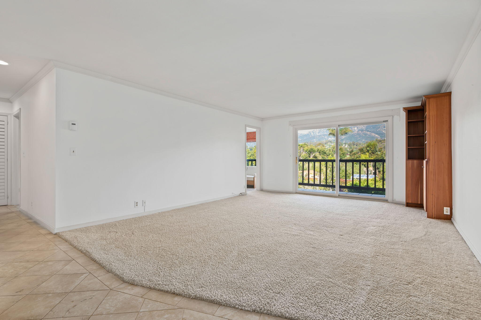 1034 Fairway Road Montecito, CA 93108 - Photo 8 of 31 08-Living Room
