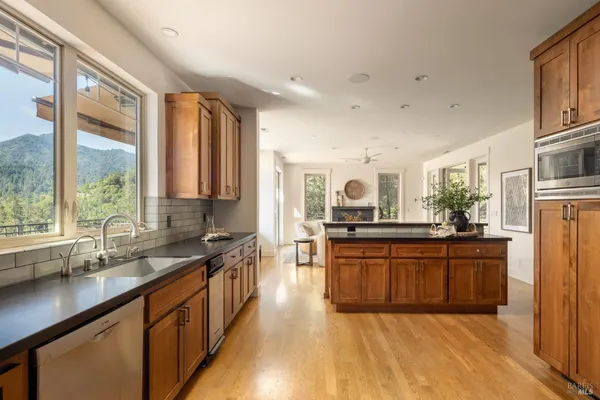 $3,295,000 | 12 Geary Avenue, Kentfield, CA 94904