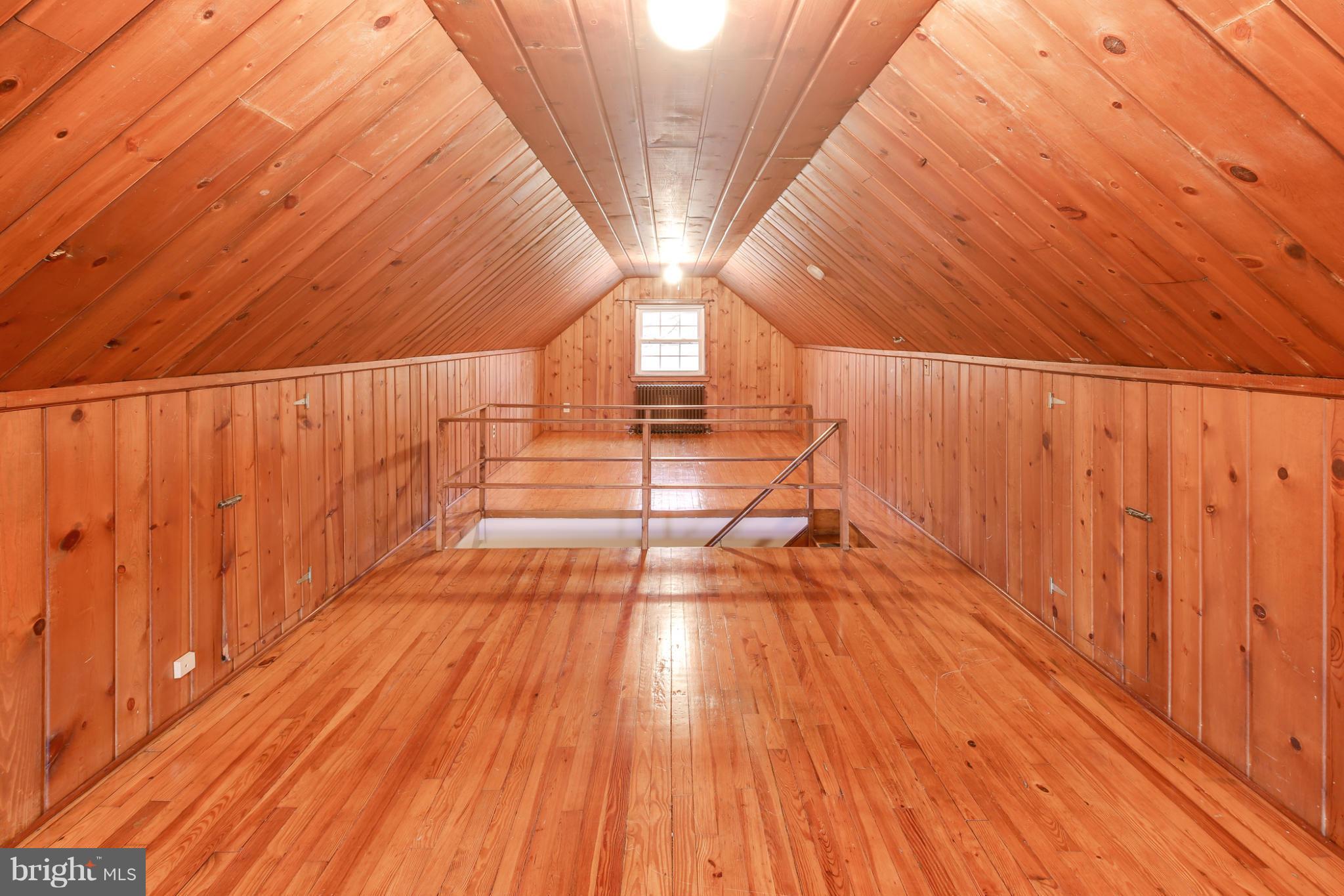 10210 Riggs Road Adelphi, MD 20783 - Photo 19 of 24 Large Bonus Room