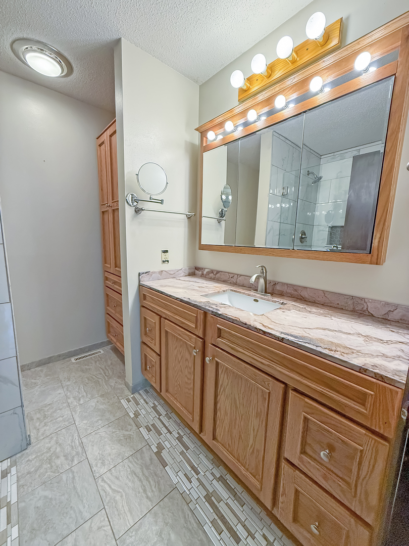 1025 Ruth Crane Drive Rantoul, IL 61866 - Photo 10 of 27