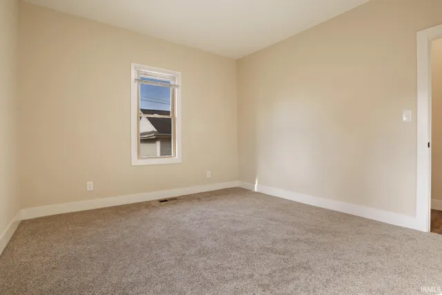 $2,150 | 657 South Weinbach Avenue, Evansville, IN 47714