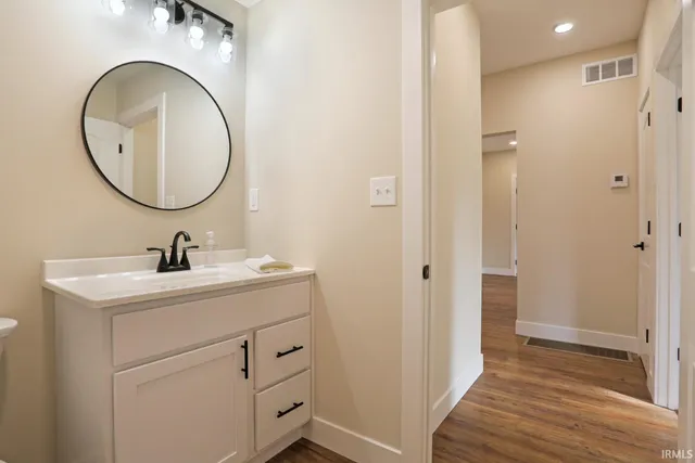 $2,150 | 657 South Weinbach Avenue, Evansville, IN 47714