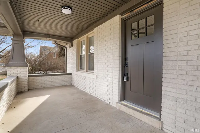 $2,150 | 657 South Weinbach Avenue, Evansville, IN 47714