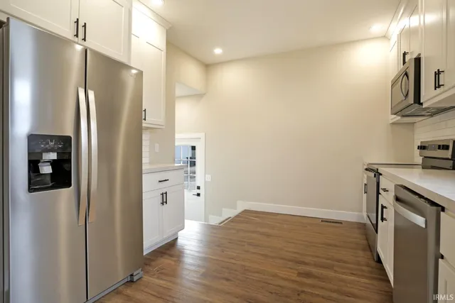 $2,150 | 657 South Weinbach Avenue, Evansville, IN 47714