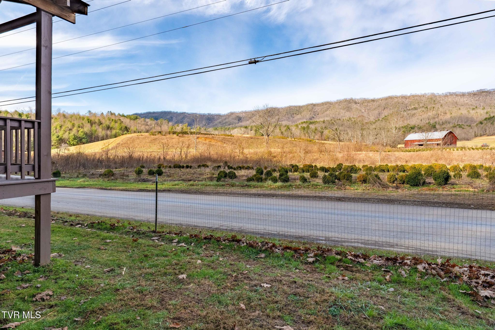 542 Copley Branch Road Butler, TN 37640 - Photo 12 of 47 542 Copley Branch Road (12 of 48)