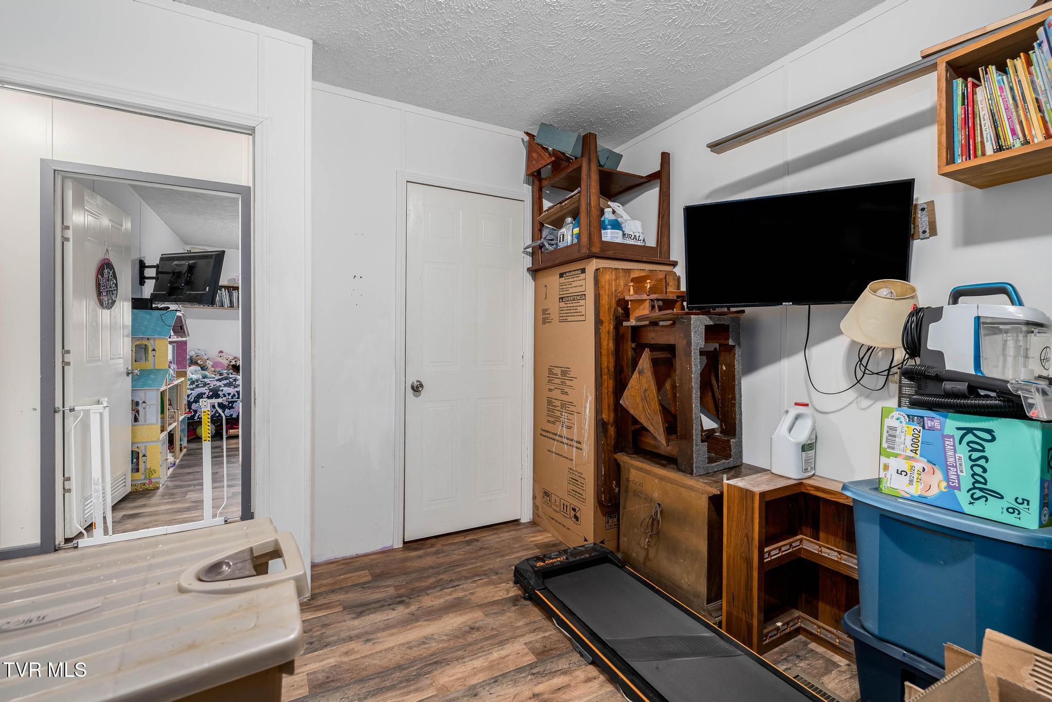 542 Copley Branch Road Butler, TN 37640 - Photo 39 of 47 542 Copley Branch Road (39 of 48)