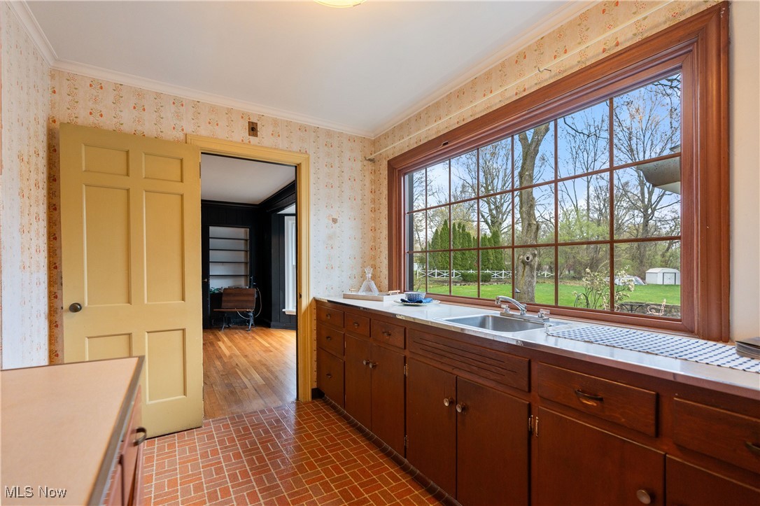 695 Mentor Road Akron, OH 44303 - Photo 9 of 44 Gallery Image 9