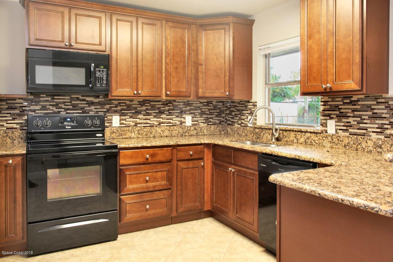 863 Kings Post Road Rockledge, FL 32955 - Photo 4 of 19 thumbnail (14)