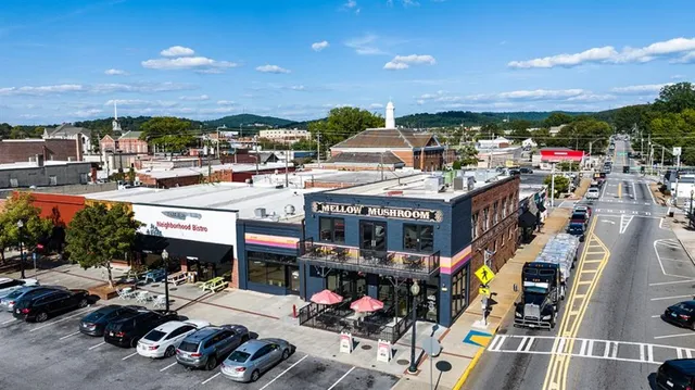 $394,790 | 131 Landsdowne Way Southeast, Cartersville, GA 30120