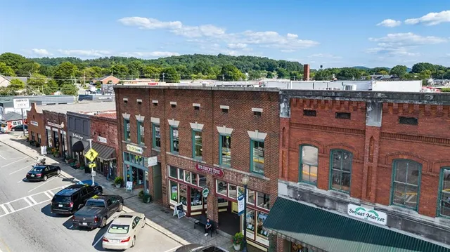 $394,790 | 131 Landsdowne Way Southeast, Cartersville, GA 30120