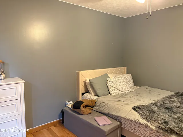 $475,000 | 410 Loraine Street, Pigeon Forge, TN 37863