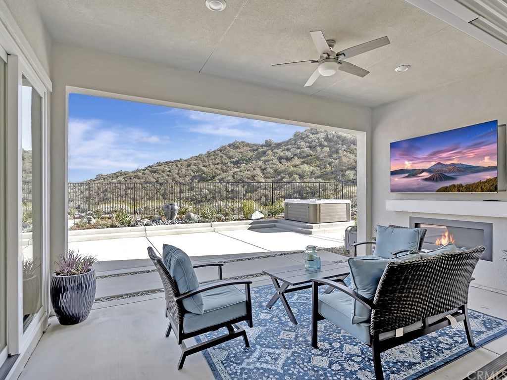 2450 Sierra Bella Drive Corona, CA 92882 - Photo 21 of 70