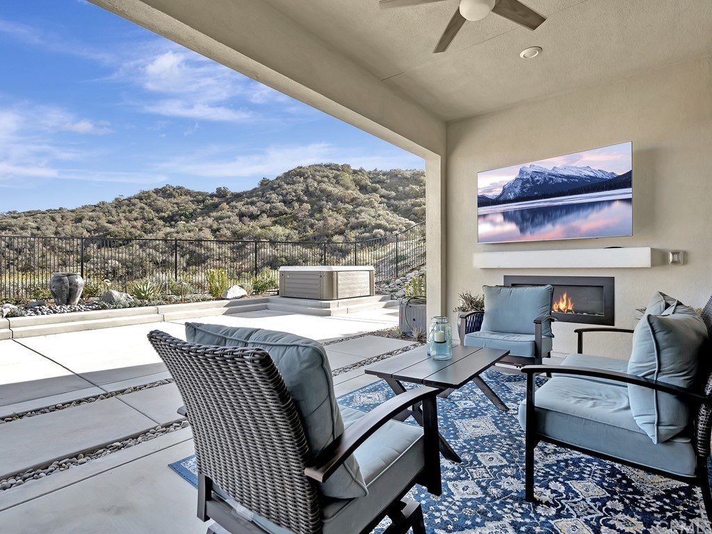 2450 Sierra Bella Drive Corona, CA 92882 - Photo 23 of 70