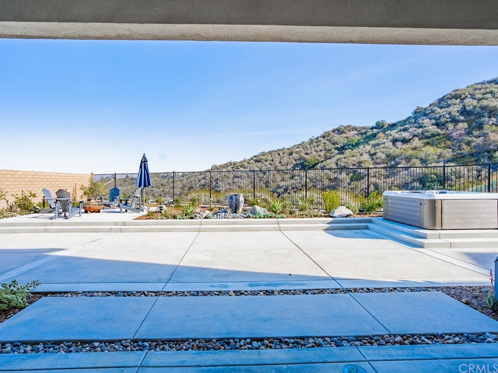 2450 Sierra Bella Drive Corona, CA 92882 - Photo 31 of 70