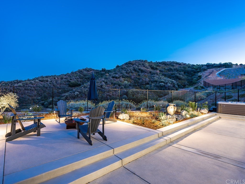 2450 Sierra Bella Drive Corona, CA 92882 - Photo 33 of 70