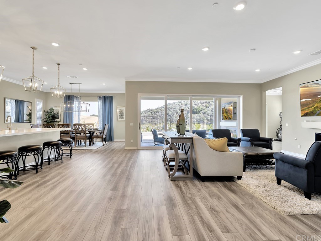 2450 Sierra Bella Drive Corona, CA 92882 - Photo 4 of 70