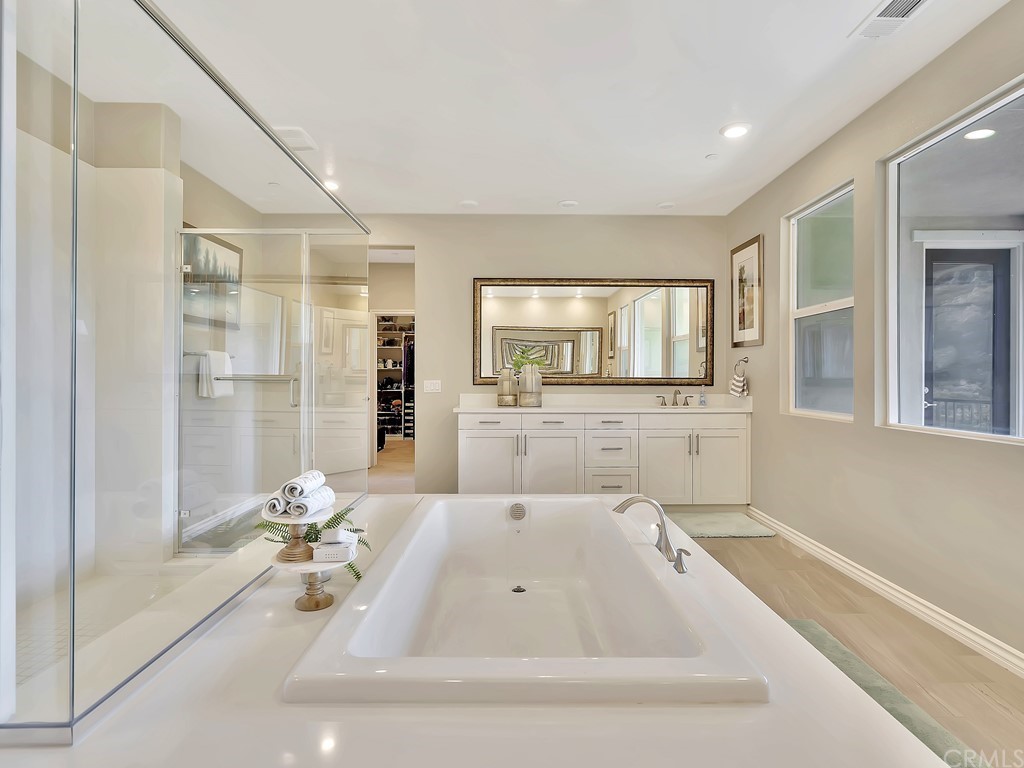 2450 Sierra Bella Drive Corona, CA 92882 - Photo 49 of 70