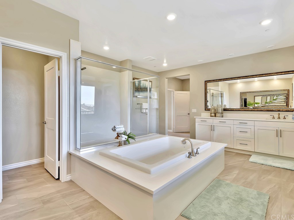 2450 Sierra Bella Drive Corona, CA 92882 - Photo 50 of 70