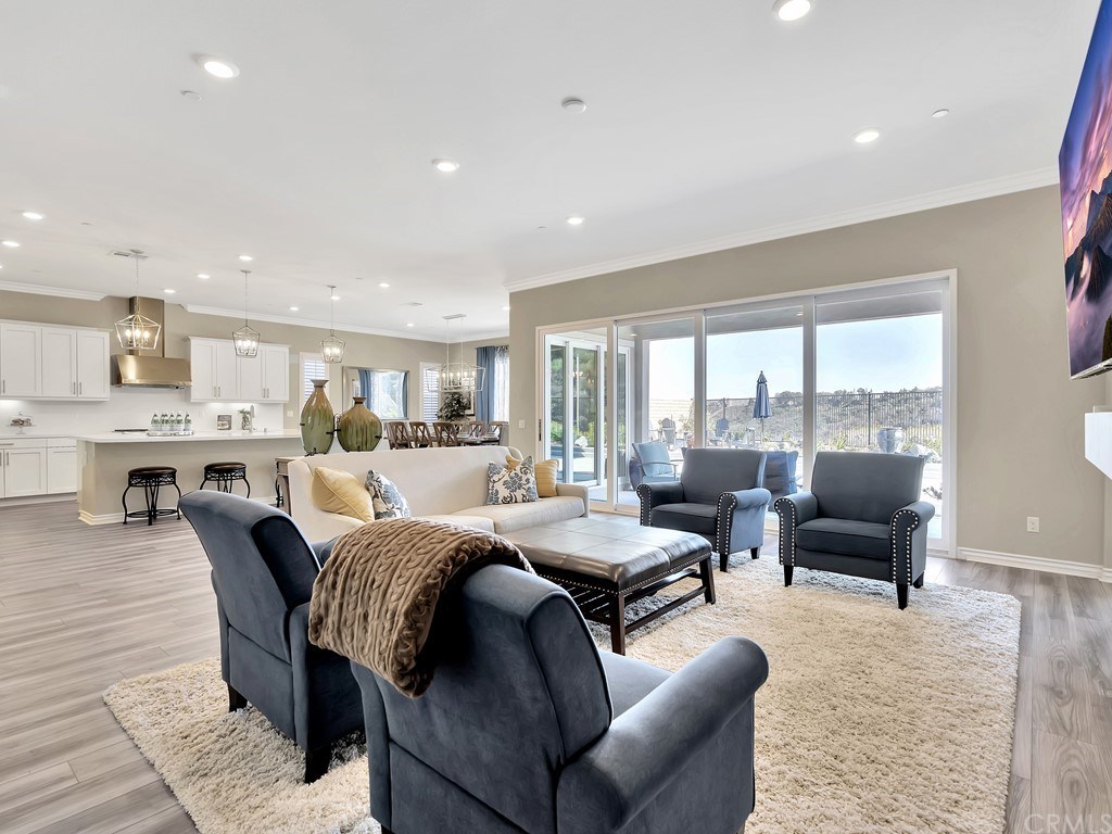 2450 Sierra Bella Drive Corona, CA 92882 - Photo 6 of 70