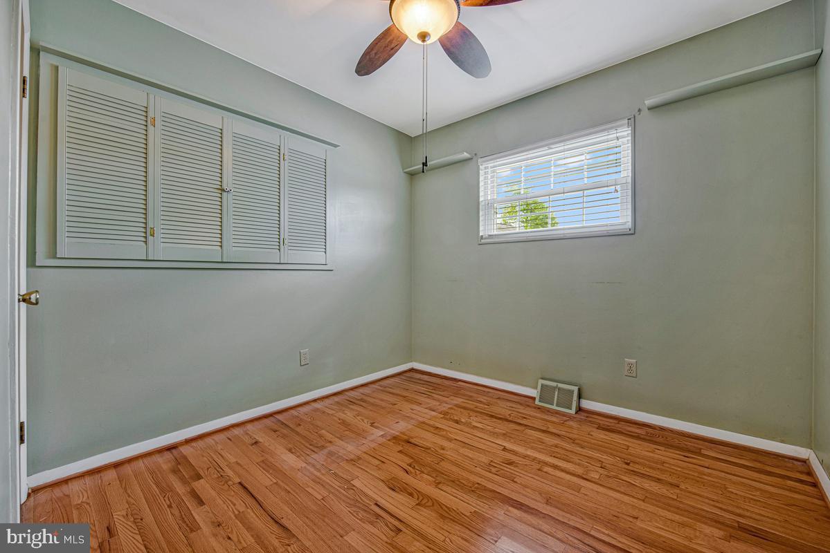 26 Kempton Road Glen Burnie, MD 21060 - Photo 21 of 35