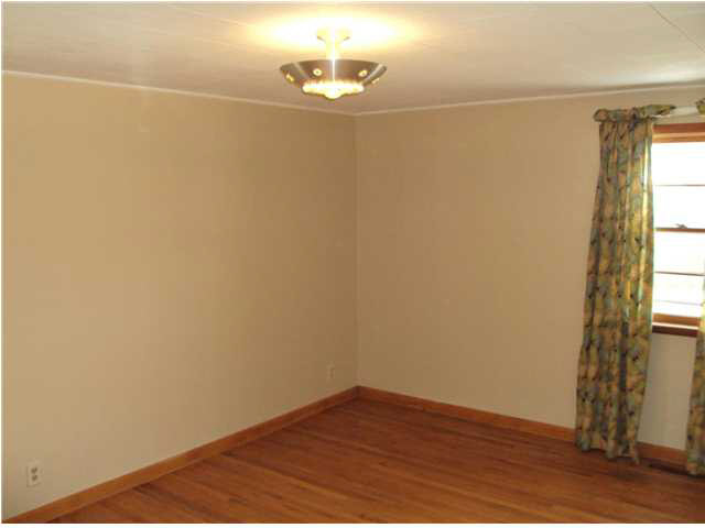 1121 West Mill Road Evansville, IN 47710 - Photo 14 of 16 Gallery Image 14
