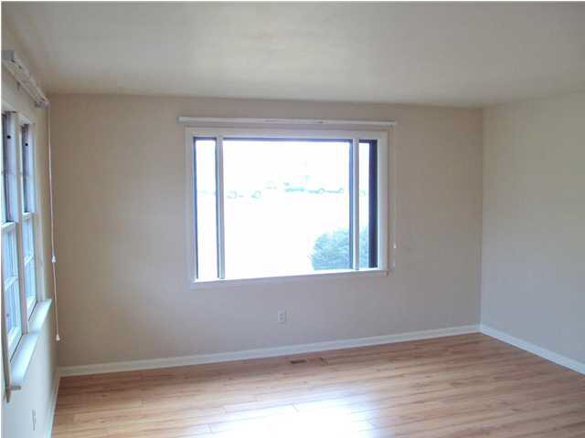 1121 West Mill Road Evansville, IN 47710 - Photo 6 of 16 Gallery Image 6