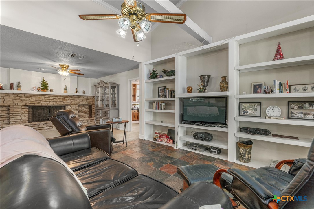 2007 O'Kelley Road Rockdale, TX 76567 - Photo 13 of 40 a living room with furniture and a flat screen tv