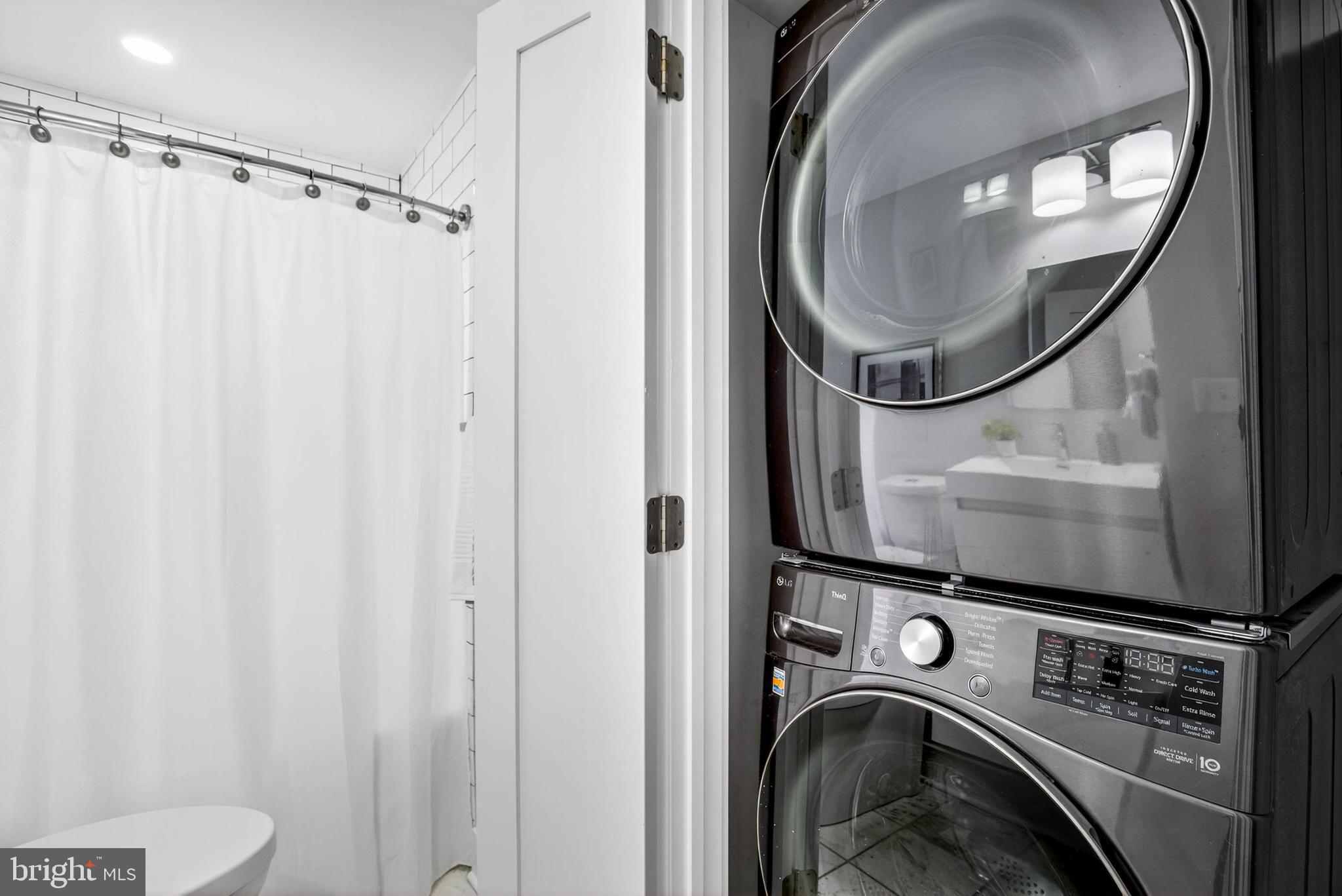 1516 K Street Southeast, Unit 2C Washington, DC 20003 - Photo 12 of 17