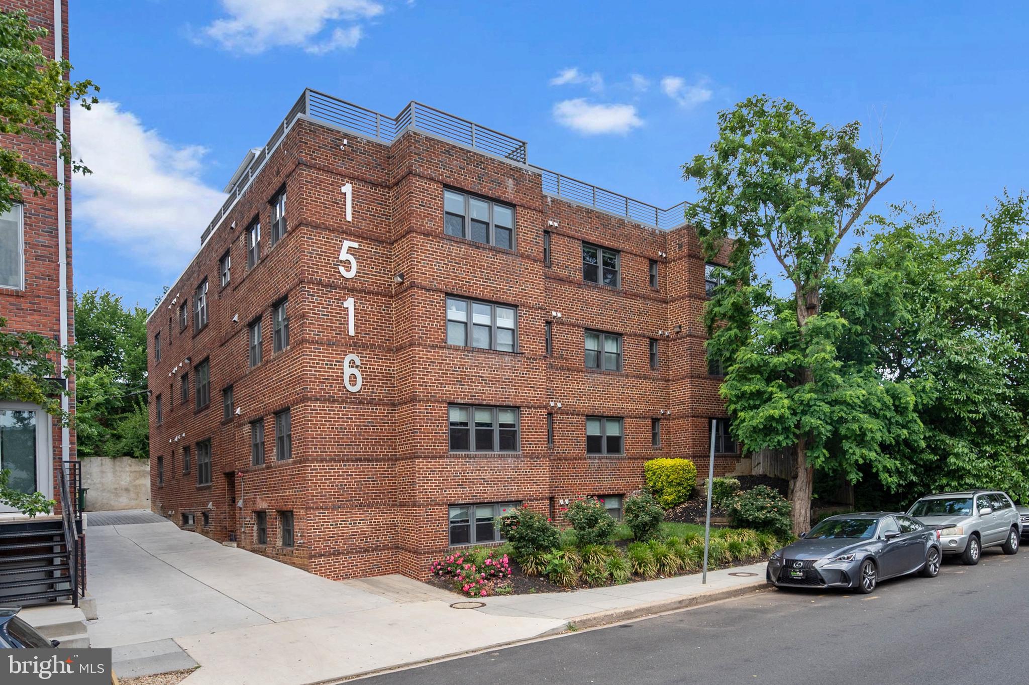 1516 K Street Southeast, Unit 2C Washington, DC 20003 - Photo 2 of 17 a building view