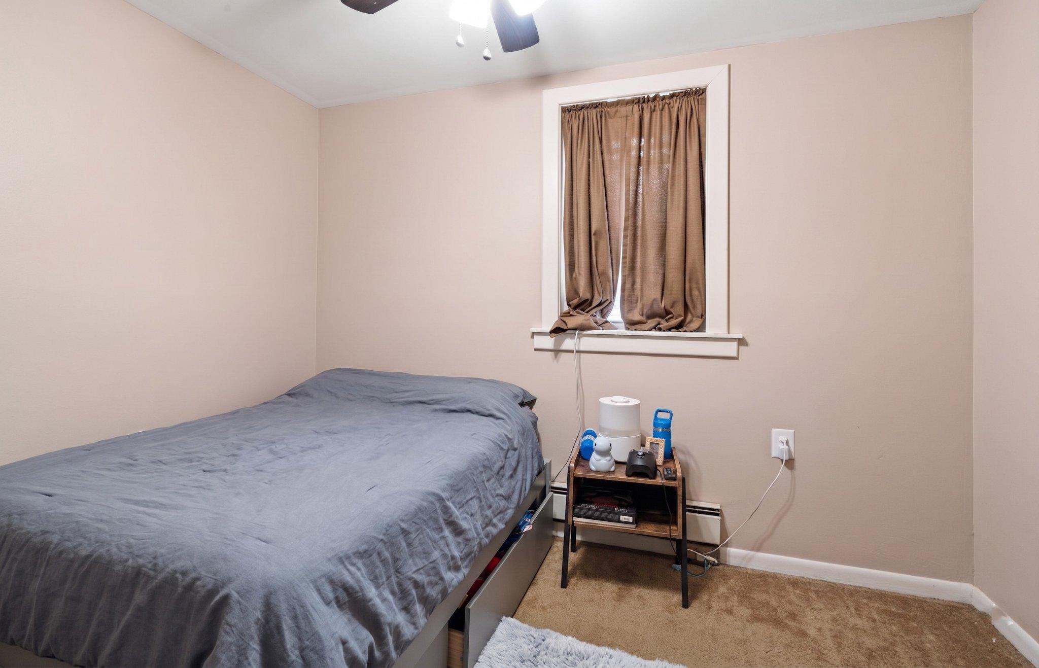 16700 Frederick Road Mount Airy, MD 21771 - Photo 15 of 45 16700 Frederick - 3BR/1.5BA